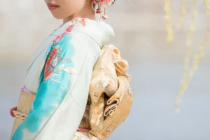 着物に合うイヤリングは？和服や礼装でアクセサリーを着ける時のマナー